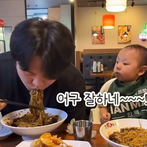 동영상 썸네일