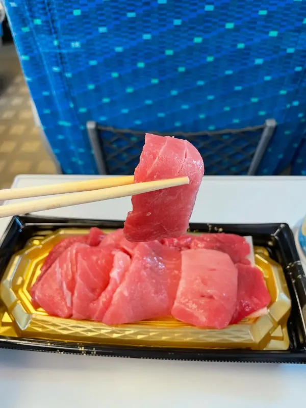 일본 기차에서 음식 좀 먹었는데 민폐일까?
